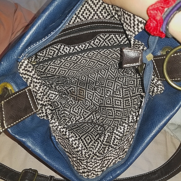 Adjustable Purse - Picture 2 of 3